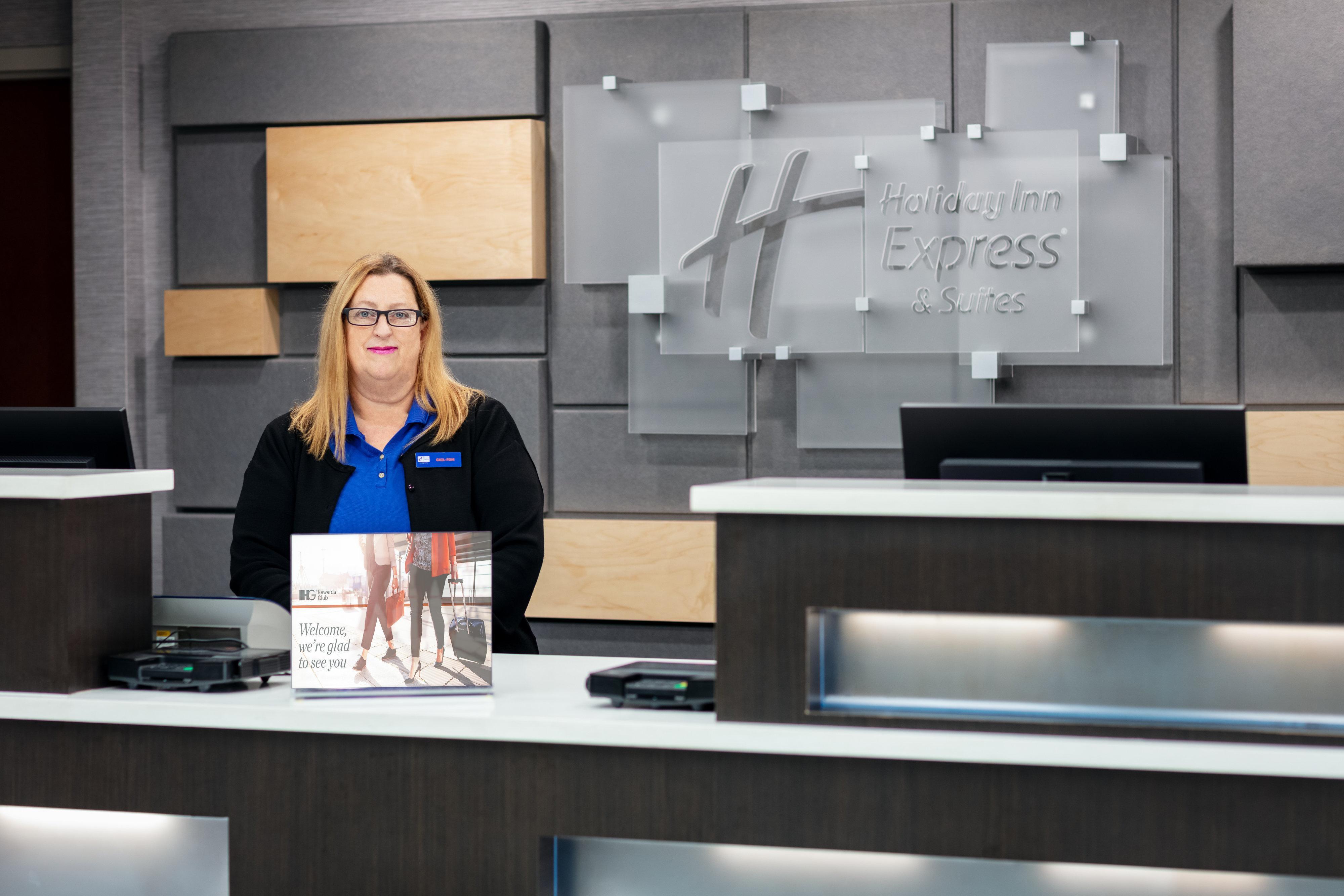 Holiday Inn Express & Suites Milton East I-10 By Ihg Exteriör bild
