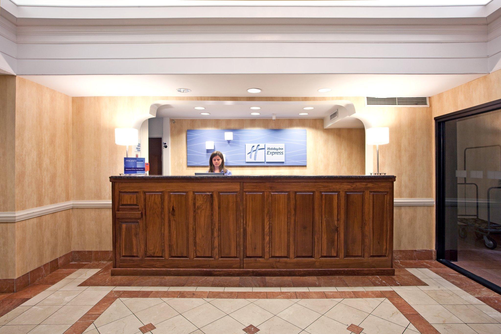Holiday Inn Express & Suites Milton East I-10 By Ihg Exteriör bild