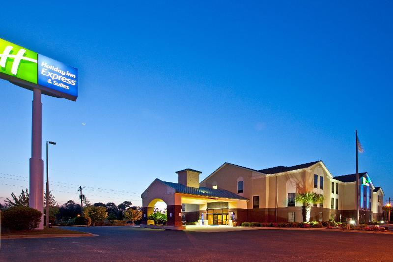 Holiday Inn Express & Suites Milton East I-10 By Ihg Exteriör bild